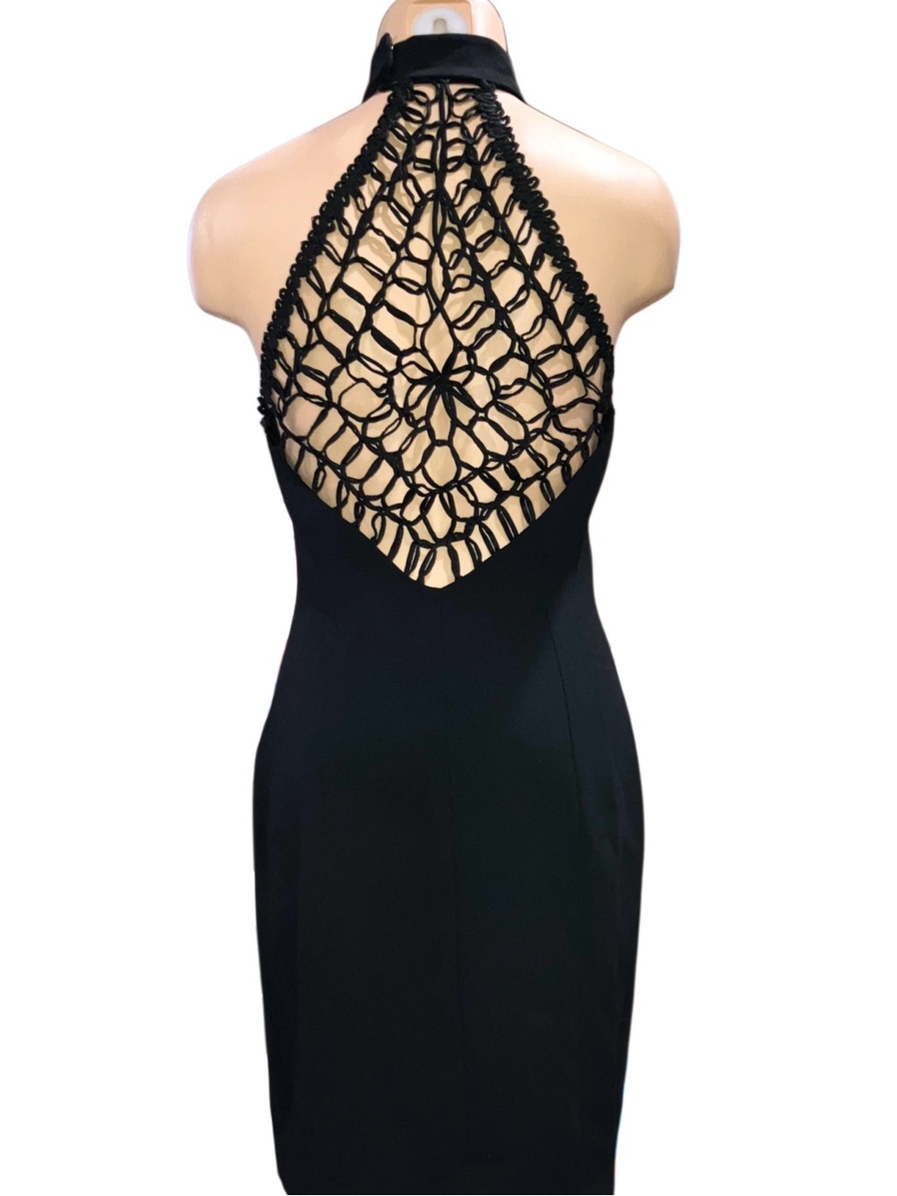 Vintage 90s Laundry by Shelli Segal Black Crochet High Neck Halter Dress Sz 6 - Picture 5 of 10